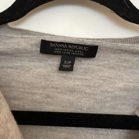 Merino wool cardigan - Picture 2 of 2